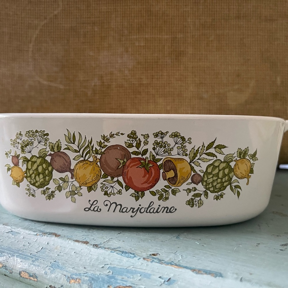 Vintage La Marjolaine Fruit Design Corningware Bowl Rare pattern 70s